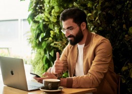 How do Franchisors Support Franchisees